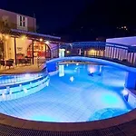Lägenhetshotell Kalypso Myrties